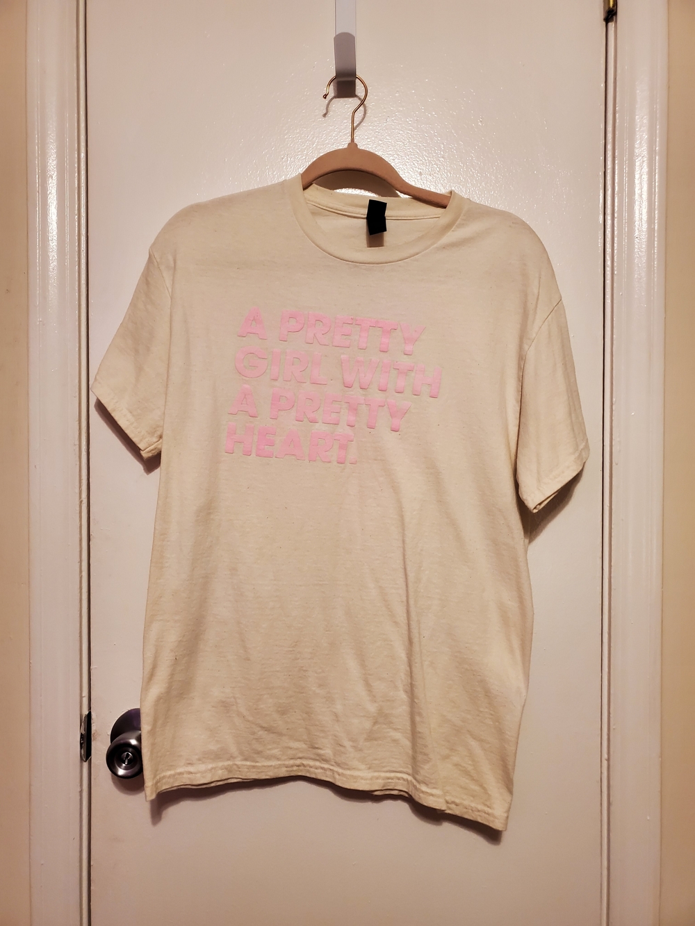 Gildan Cream Graphic Tee with Pink Pretty Girl With A Pretty Heart Text